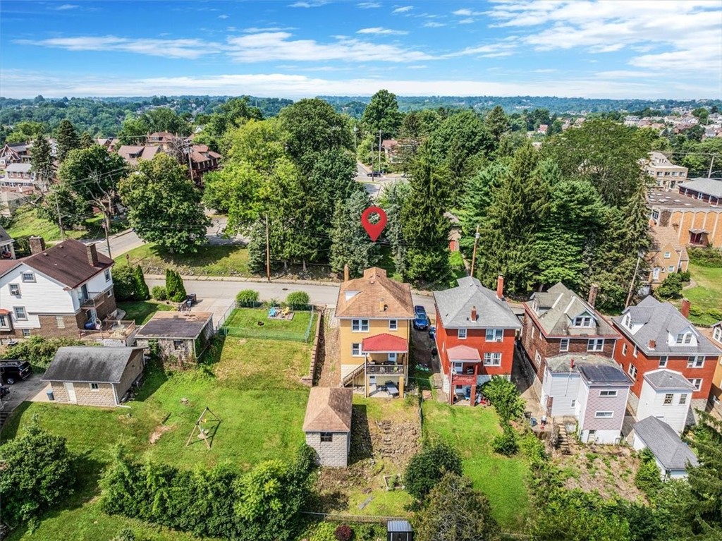 Brentwood, Pennsylvania 15227, United States, 4 Bedrooms Bedrooms, ,2 BathroomsBathrooms,Residential,Contingent,183456