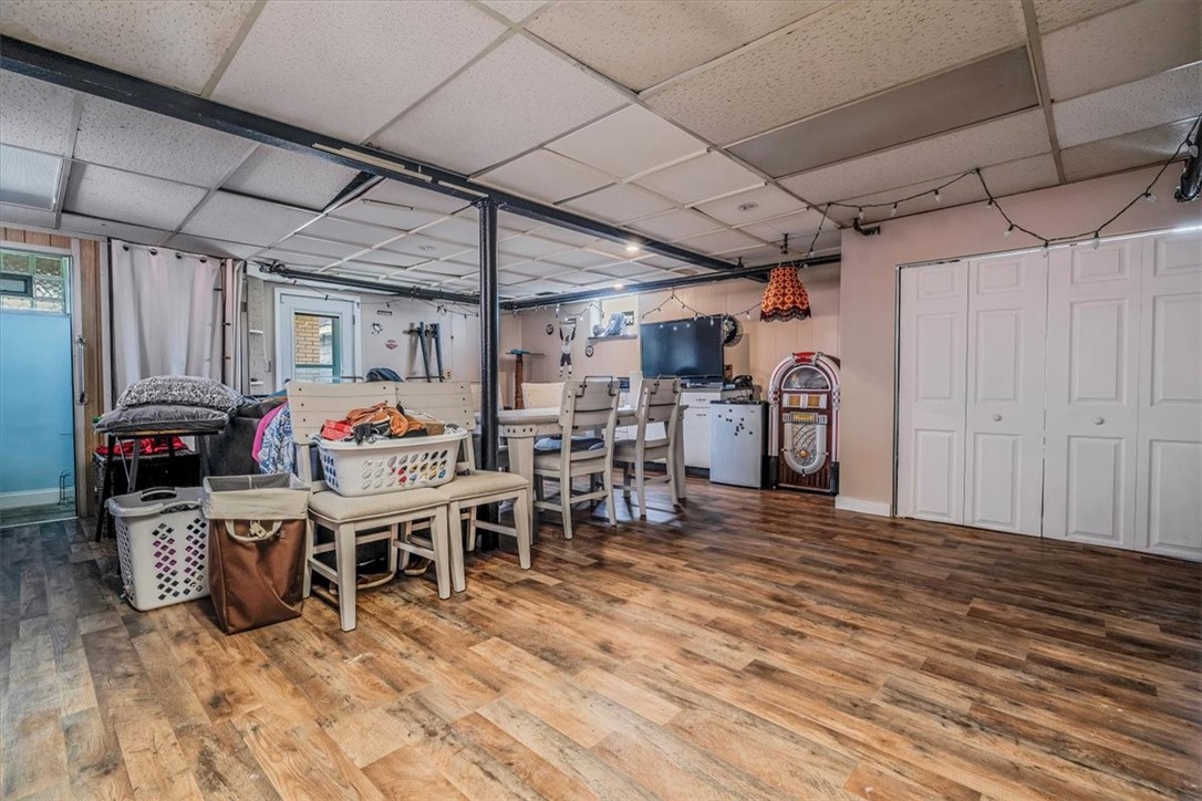 Brentwood, Pennsylvania 15227, United States, 4 Bedrooms Bedrooms, ,2 BathroomsBathrooms,Residential,Contingent,183456