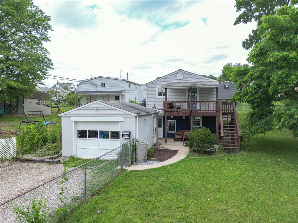 Photo 1 of 27 of 505 McNary St house