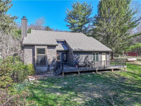 Photo of 1917 Oneida Valley Rd, Karns City, PA 16041 (MLS # 1745112)