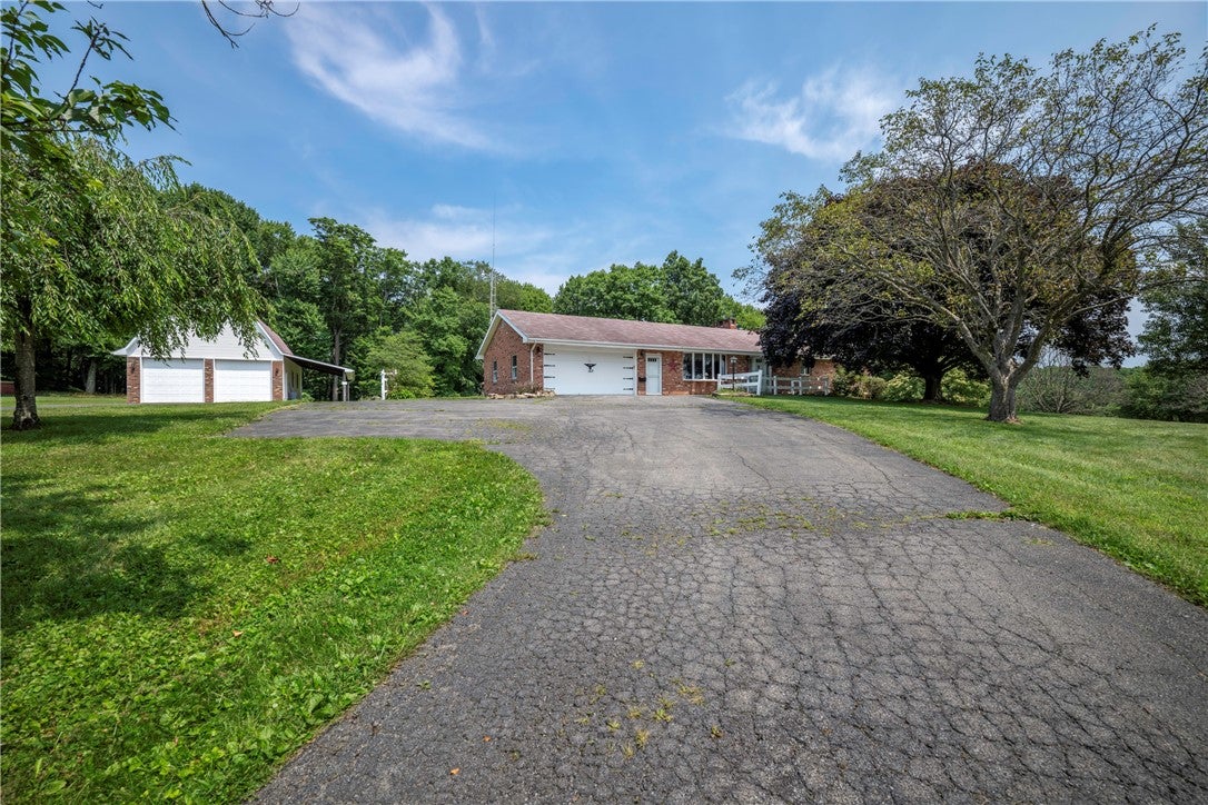 169 Ridge Dr