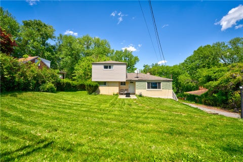 Photo for 415 Broughton Rd