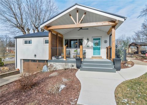 Photo of 543 Taylor Dr, Canonsburg, PA 15317 (MLS # 1738094)