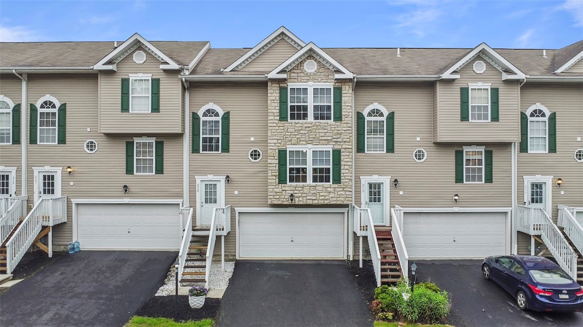 215 Mountain Dr Dr, Carnegie, Pennsylvania image 1
