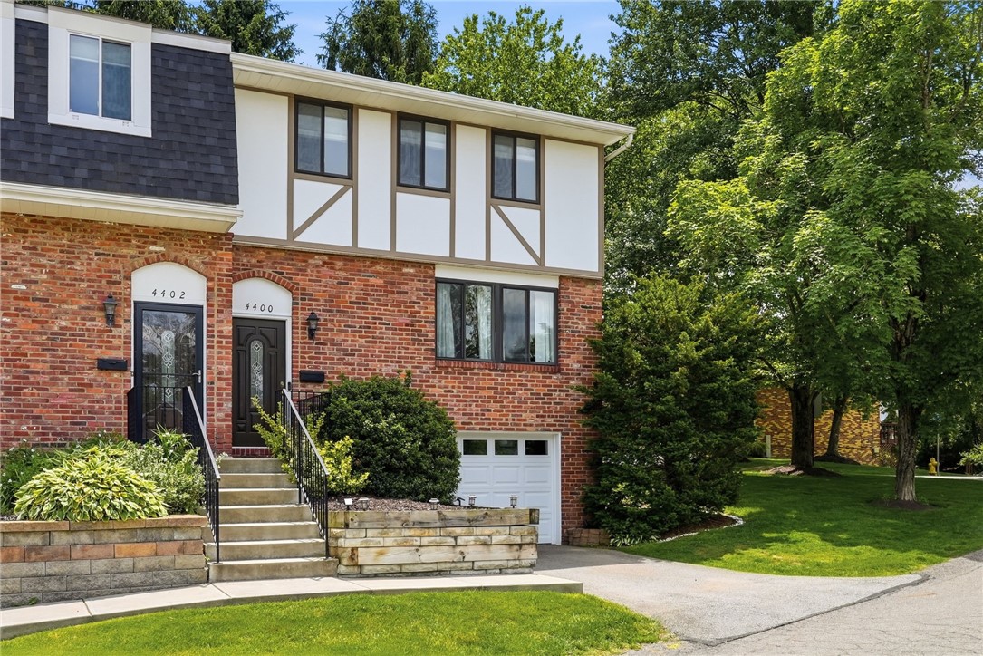 4400 Laurel Oak Drive