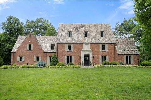 143 NORTH Fox Chapel PA 15238