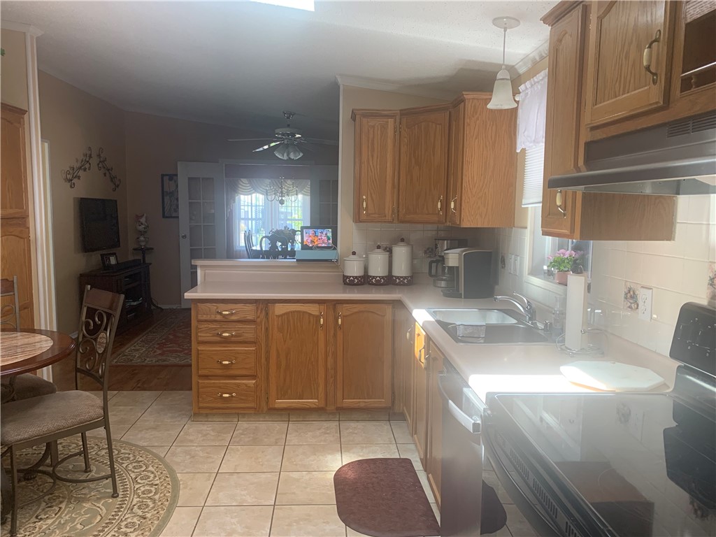 704 Ashley Lane, Murrysville, Pennsylvania image 3