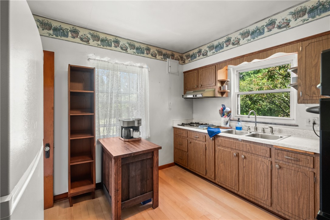 Cheswick, Pennsylvania 15024, United States, 3 Bedrooms Bedrooms, ,2 BathroomsBathrooms,Residential,Active,166597