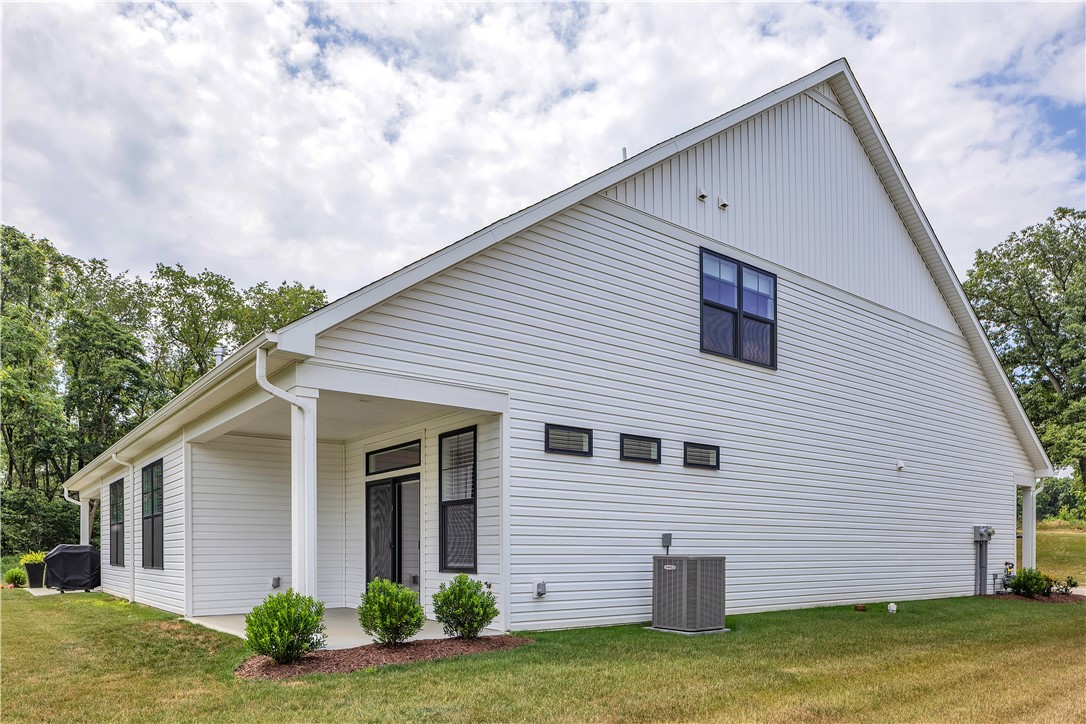 1124 Autumn Woods Dr.