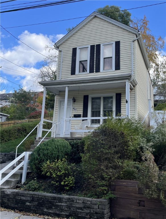 407 Clarence St