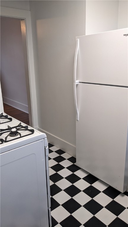 Dormont, Pennsylvania 15216, United States, 2 Bedrooms Bedrooms, ,1 BathroomBathrooms,Residential,Active,143189