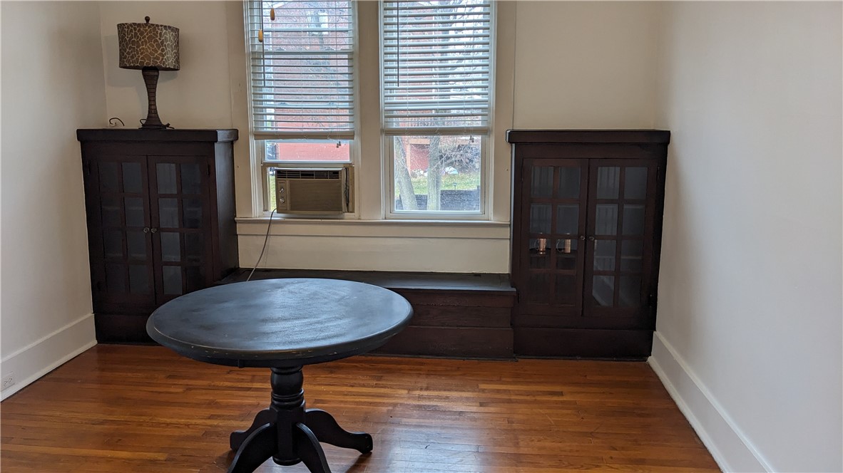 Dormont, Pennsylvania 15216, United States, 2 Bedrooms Bedrooms, ,1 BathroomBathrooms,Residential,Active,143189