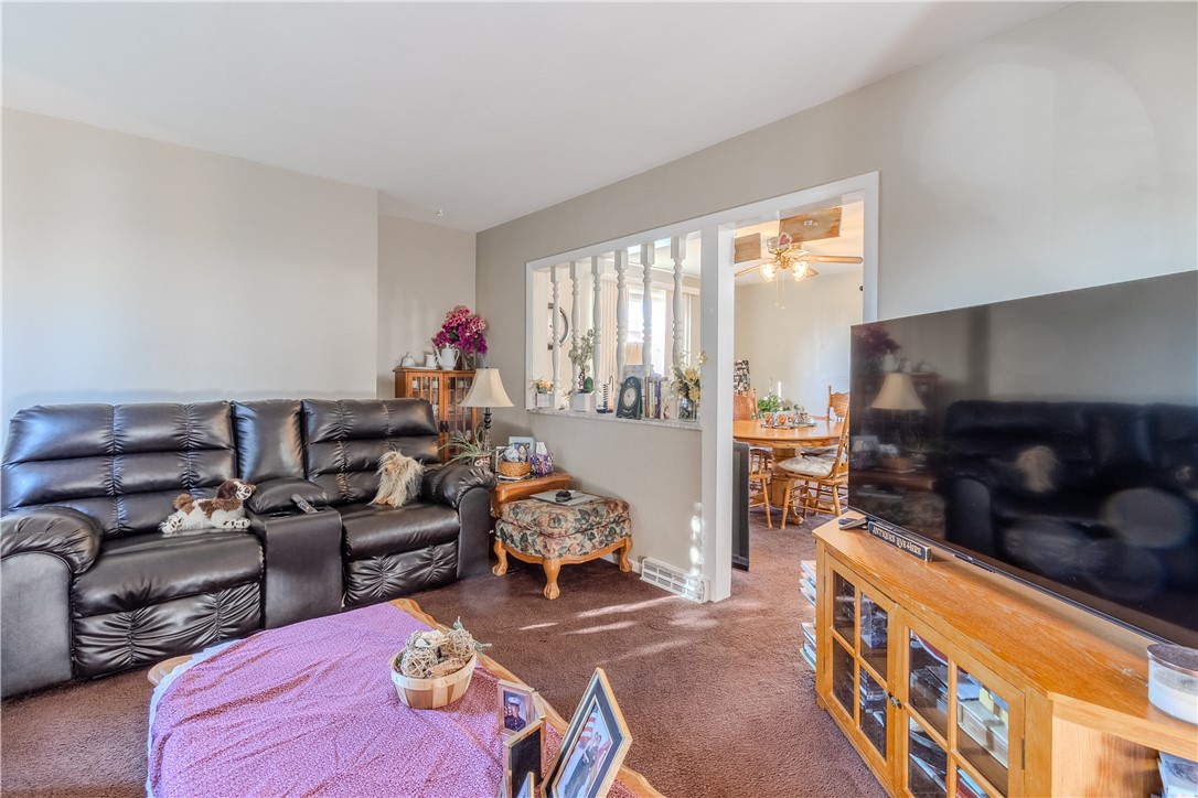 N Versailles, Pennsylvania 15137, United States, 2 Bedrooms Bedrooms, ,1 BathroomBathrooms,Residential,Active,5887