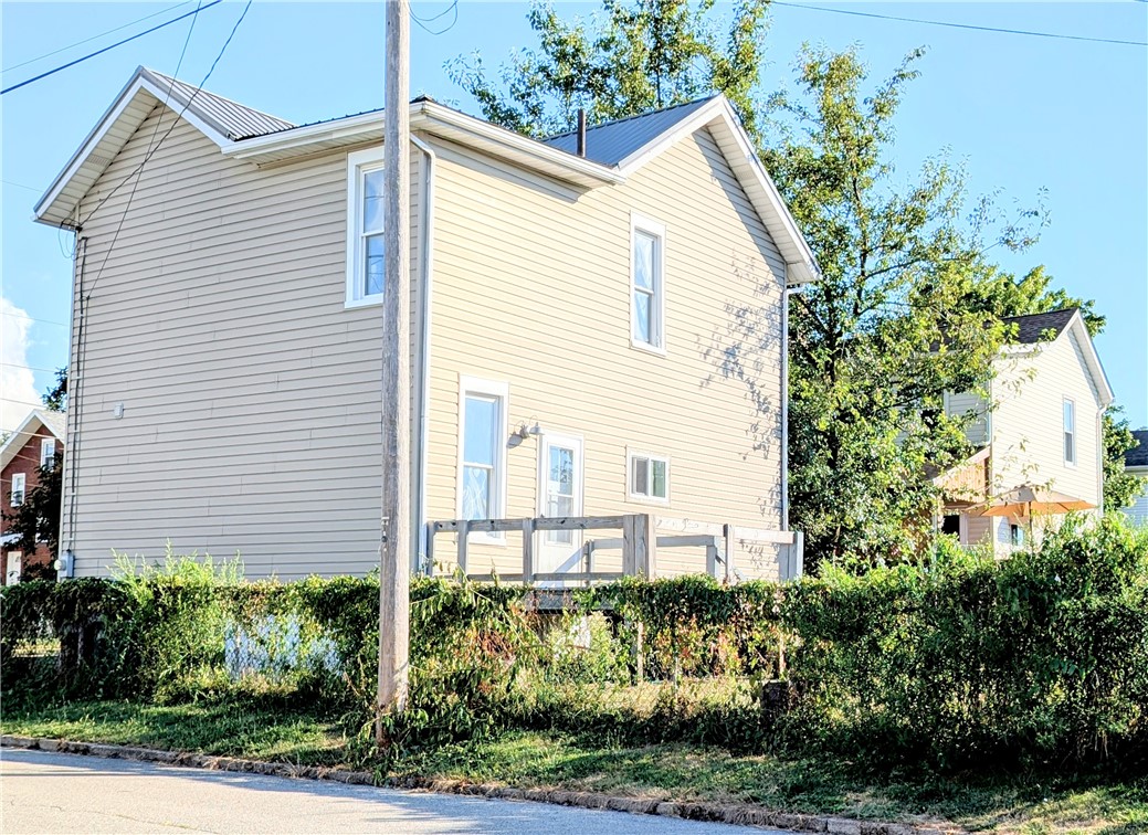 Derry Boro, Pennsylvania 15627, United States, 3 Bedrooms Bedrooms, ,2 BathroomsBathrooms,Residential,Active,196643