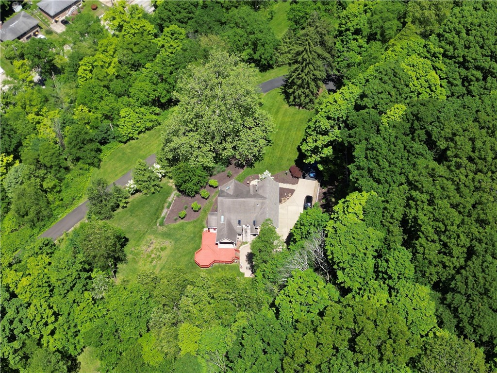 Ross Twp, Pennsylvania 15229, United States, 5 Bedrooms Bedrooms, ,3 BathroomsBathrooms,Residential,Contingent,70538