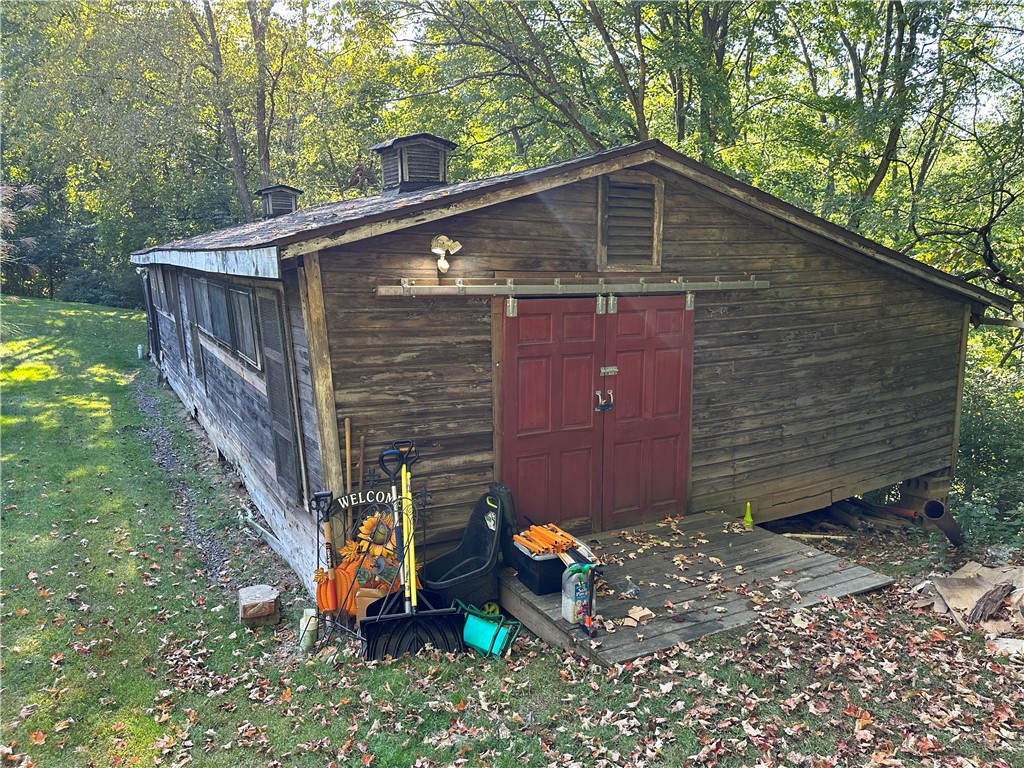 Ross Twp, Pennsylvania 15229, United States, 5 Bedrooms Bedrooms, ,3 BathroomsBathrooms,Residential,Contingent,70538