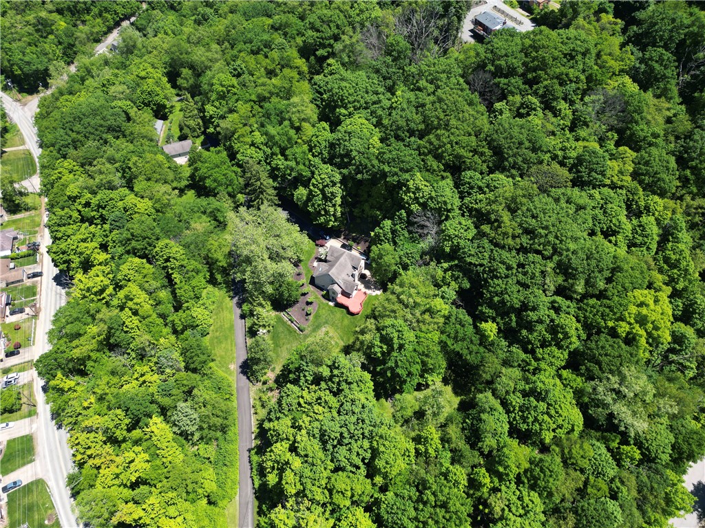 Ross Twp, Pennsylvania 15229, United States, 5 Bedrooms Bedrooms, ,3 BathroomsBathrooms,Residential,Contingent,70538