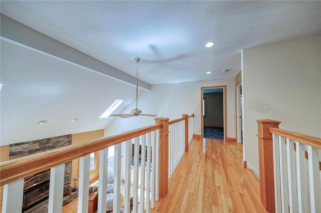 Ross Twp, Pennsylvania 15229, United States, 5 Bedrooms Bedrooms, ,3 BathroomsBathrooms,Residential,Contingent,70538