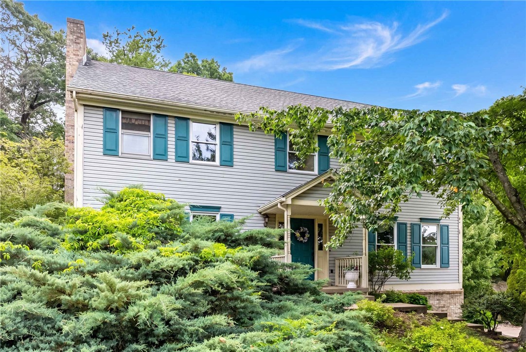 2414 Wedgewood Dr