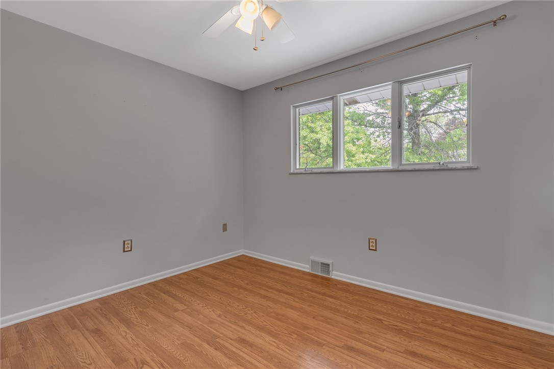 136 Upland Dr Dr, Industry, Pennsylvania image 18