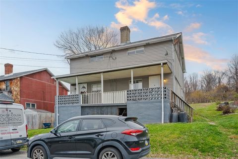 Photo of 2921 Overhill St, South Park, PA 15129 (MLS # 1731821)