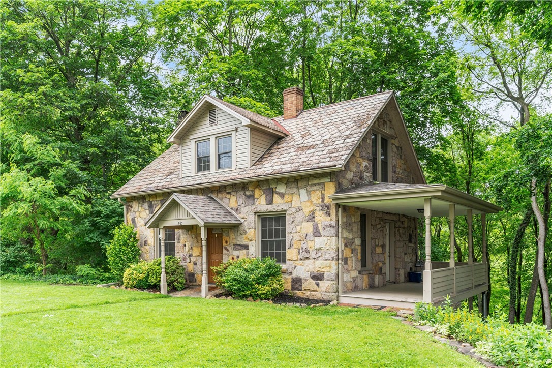 Ellwood City - Law, Pennsylvania 16117, United States, 2 Bedrooms Bedrooms, ,2 BathroomsBathrooms,Residential,Active,139931