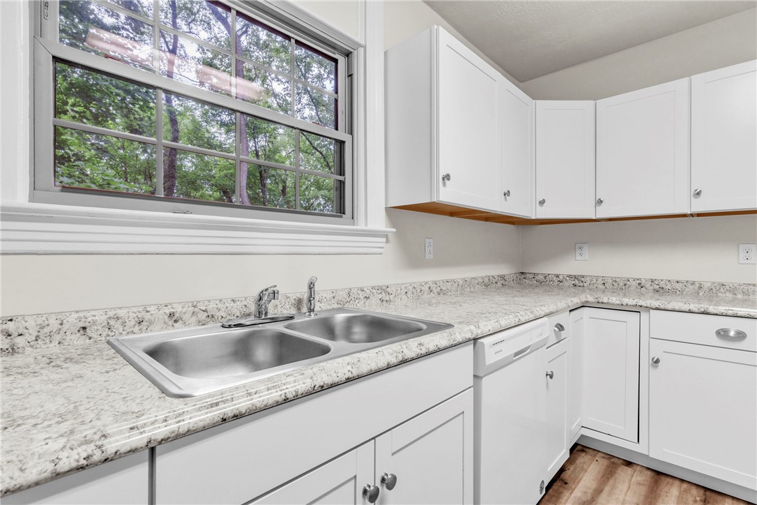 Ellwood City - Law, Pennsylvania 16117, United States, 2 Bedrooms Bedrooms, ,2 BathroomsBathrooms,Residential,Active,139931