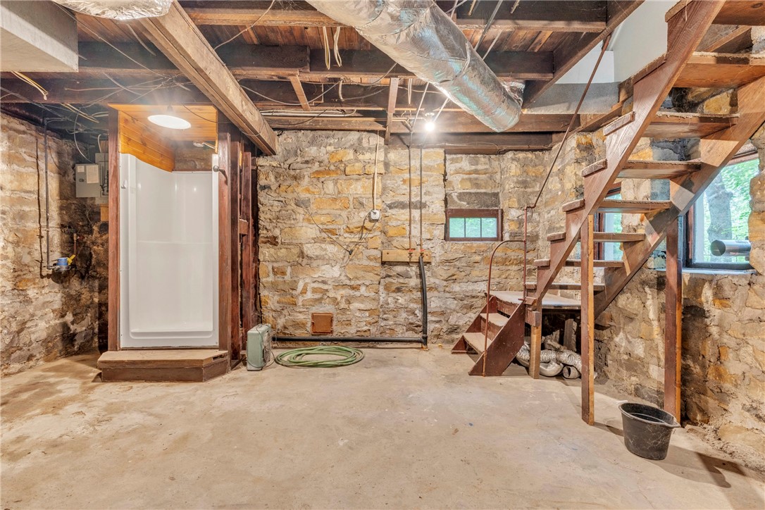 Ellwood City - Law, Pennsylvania 16117, United States, 2 Bedrooms Bedrooms, ,2 BathroomsBathrooms,Residential,Active,139931
