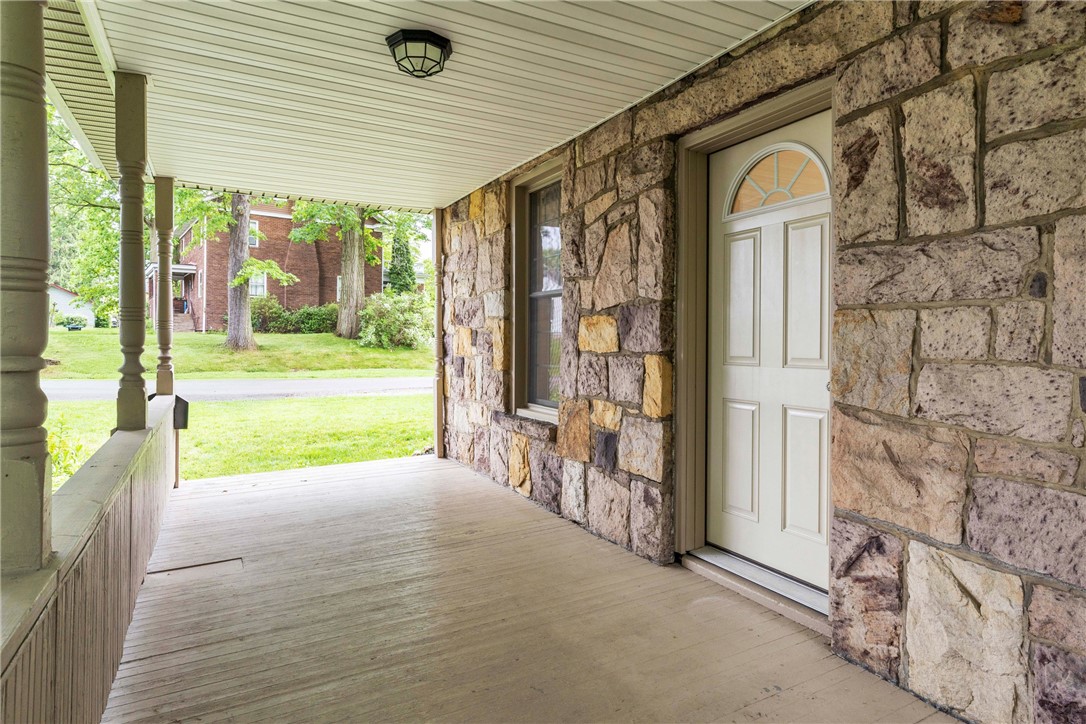 Ellwood City - Law, Pennsylvania 16117, United States, 2 Bedrooms Bedrooms, ,2 BathroomsBathrooms,Residential,Active,139931