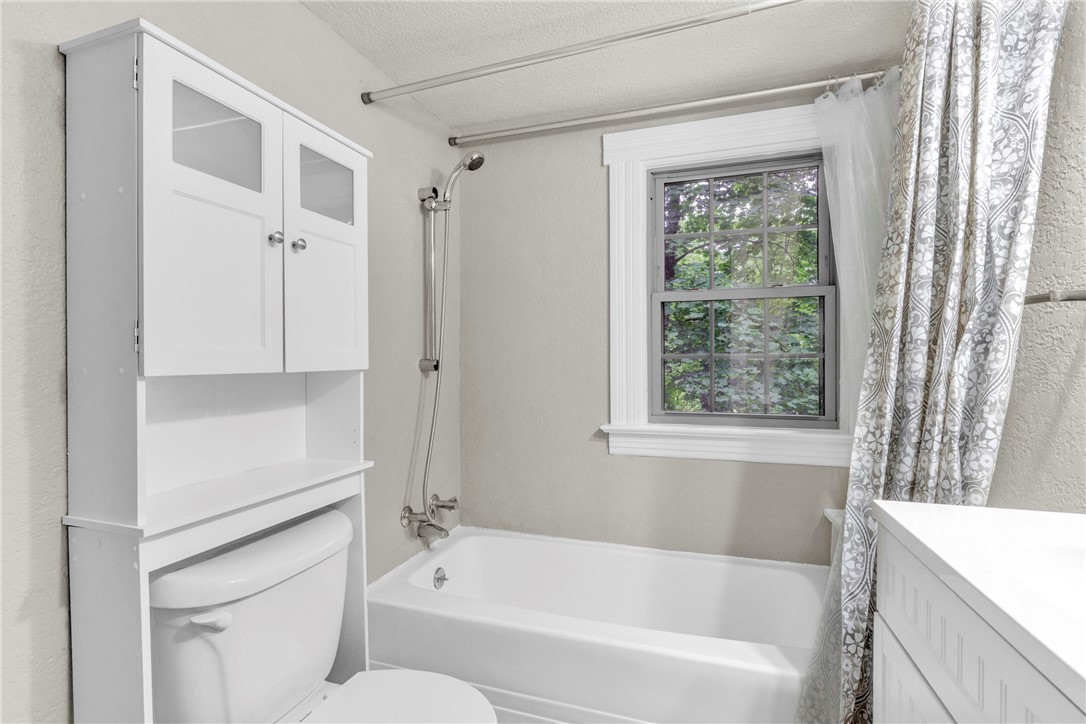 Ellwood City - Law, Pennsylvania 16117, United States, 2 Bedrooms Bedrooms, ,2 BathroomsBathrooms,Residential,Active,139931