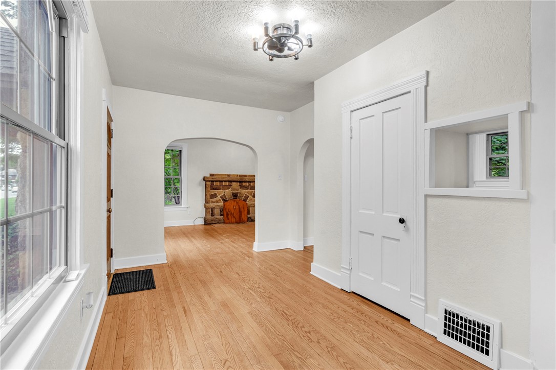 Ellwood City - Law, Pennsylvania 16117, United States, 2 Bedrooms Bedrooms, ,2 BathroomsBathrooms,Residential,Active,139931