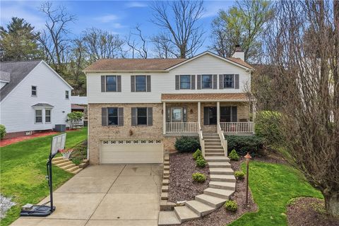 Photo of 138 Jarod Dr, Moon Twp, PA 15108 (MLS # 1748626)