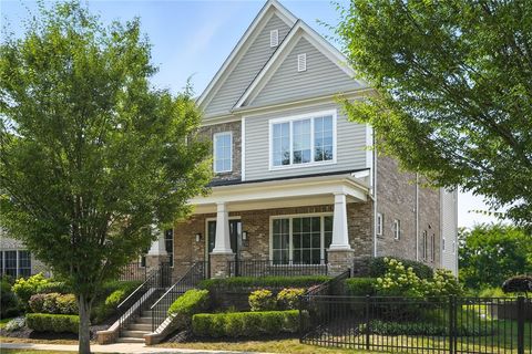 Photo of 1696 Shelburne Ln. Ln, Pittsburgh, PA 15217 (MLS # 1731094)