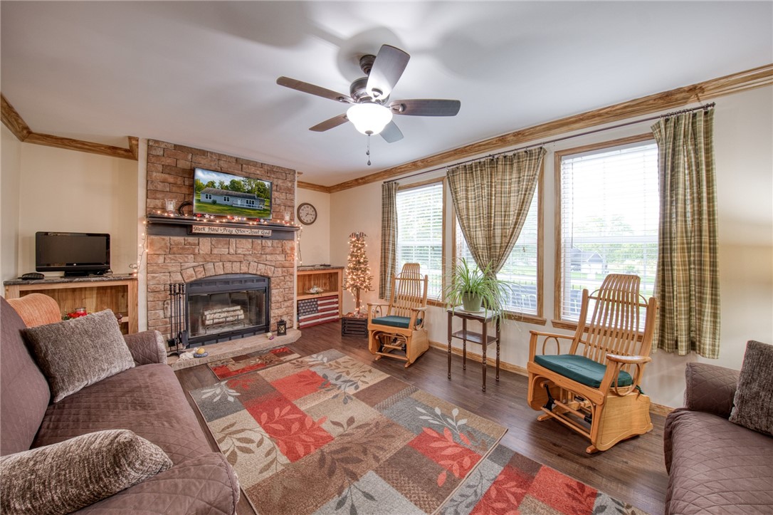 Sewickley Twp, Pennsylvania 15637, United States, 3 Bedrooms Bedrooms, ,2 BathroomsBathrooms,Residential,Active,182523