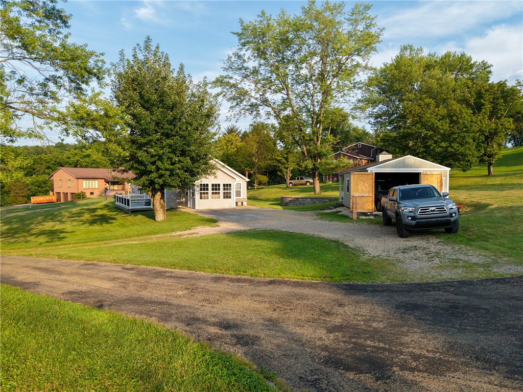 Sewickley Twp, Pennsylvania 15637, United States, 3 Bedrooms Bedrooms, ,2 BathroomsBathrooms,Residential,Active,182523
