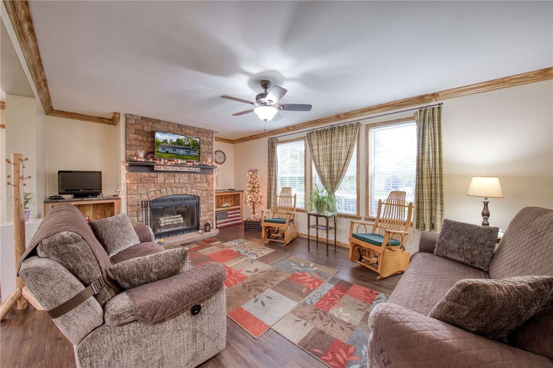 Sewickley Twp, Pennsylvania 15637, United States, 3 Bedrooms Bedrooms, ,2 BathroomsBathrooms,Residential,Active,182523