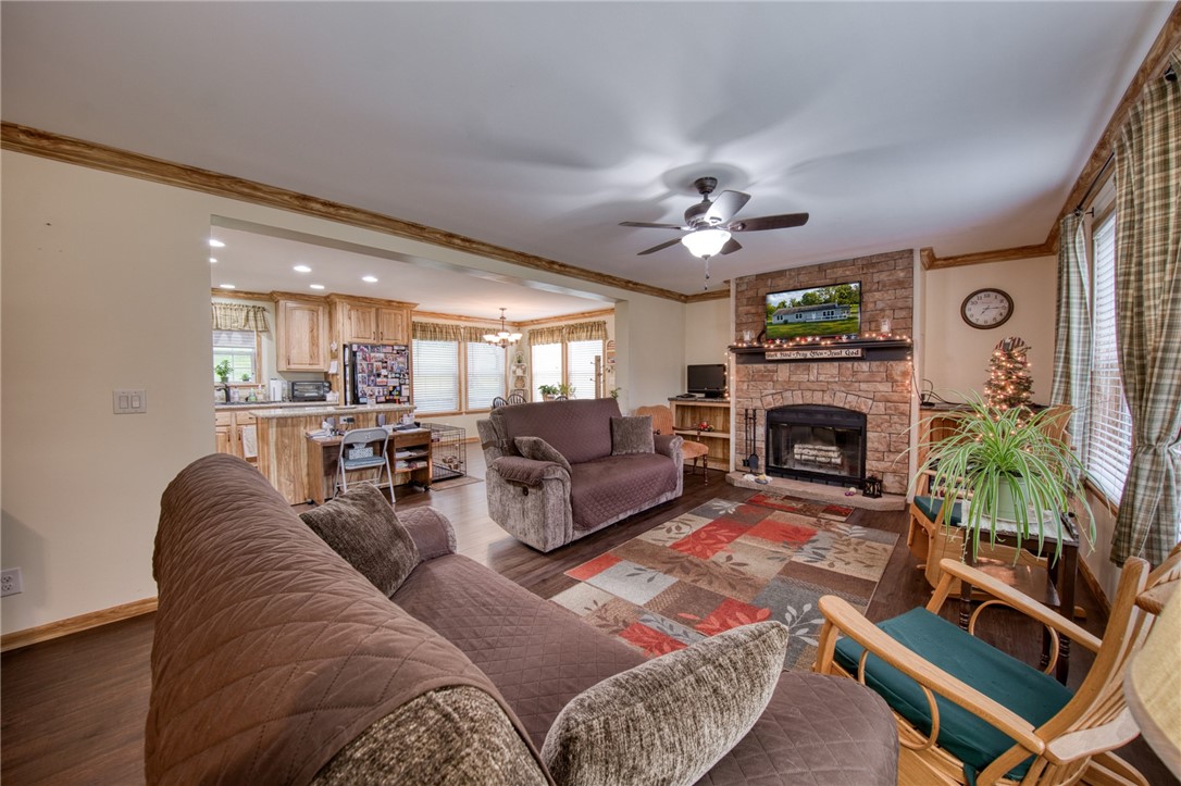 Sewickley Twp, Pennsylvania 15637, United States, 3 Bedrooms Bedrooms, ,2 BathroomsBathrooms,Residential,Active,182523