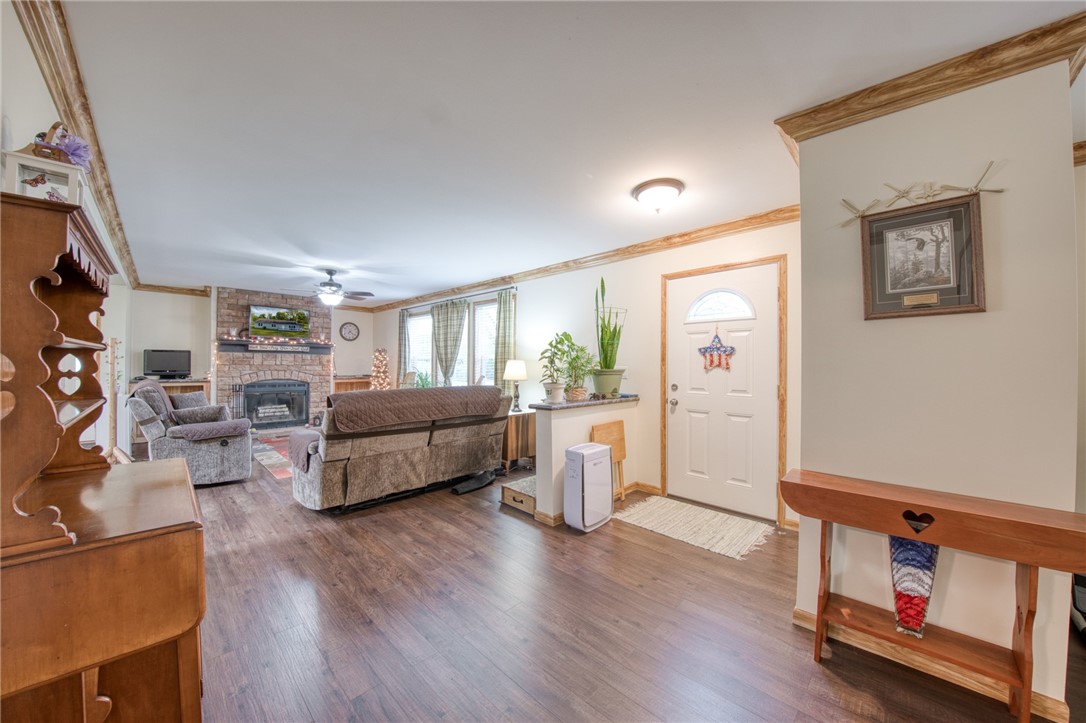 Sewickley Twp, Pennsylvania 15637, United States, 3 Bedrooms Bedrooms, ,2 BathroomsBathrooms,Residential,Active,182523