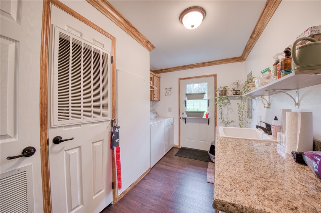 Sewickley Twp, Pennsylvania 15637, United States, 3 Bedrooms Bedrooms, ,2 BathroomsBathrooms,Residential,Active,182523