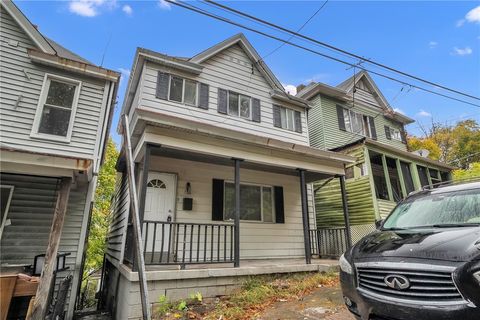 Photo of 326 Hammond St, Pittsburgh, PA 15204 (MLS # 1729069)
