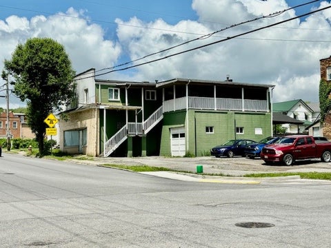 Photo for 405 Arthur Street
