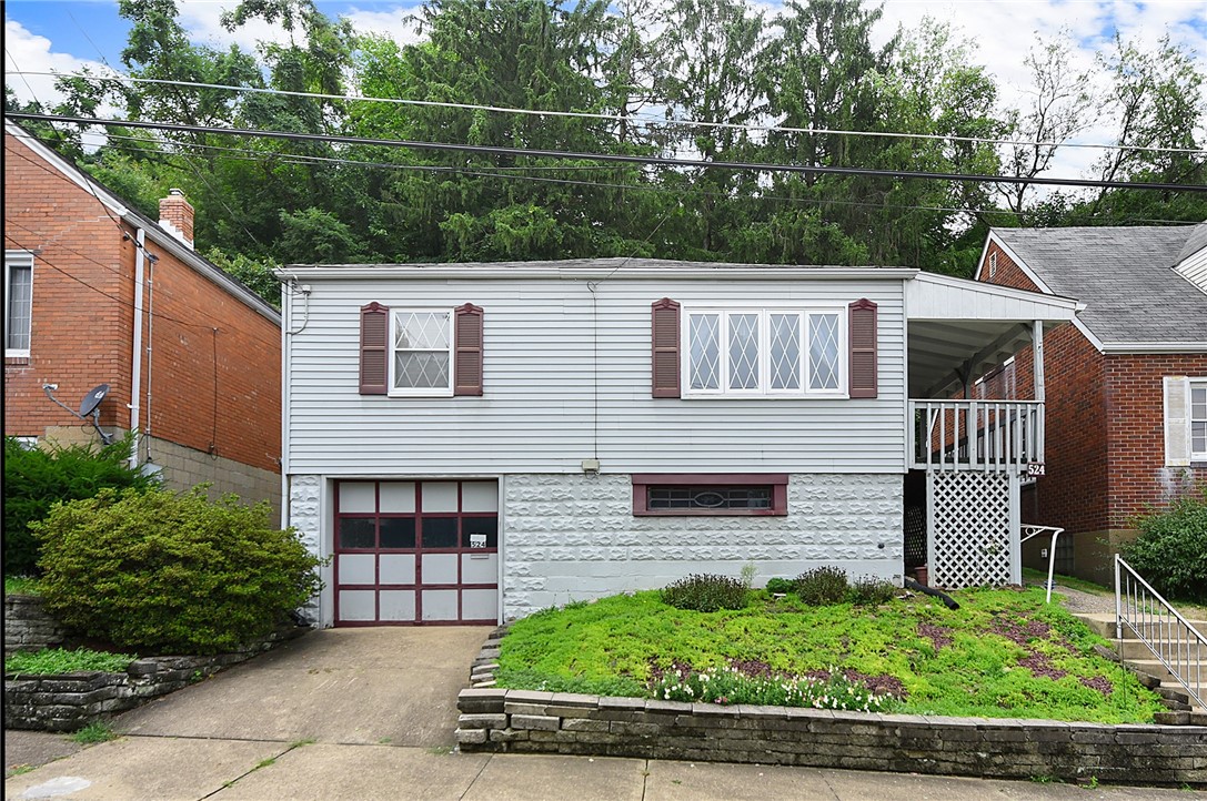 View Tarentum, PA 15084 house