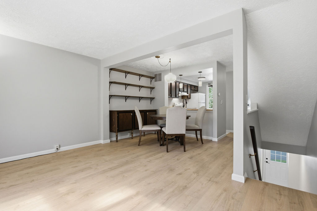 1013 Cottonwood Court