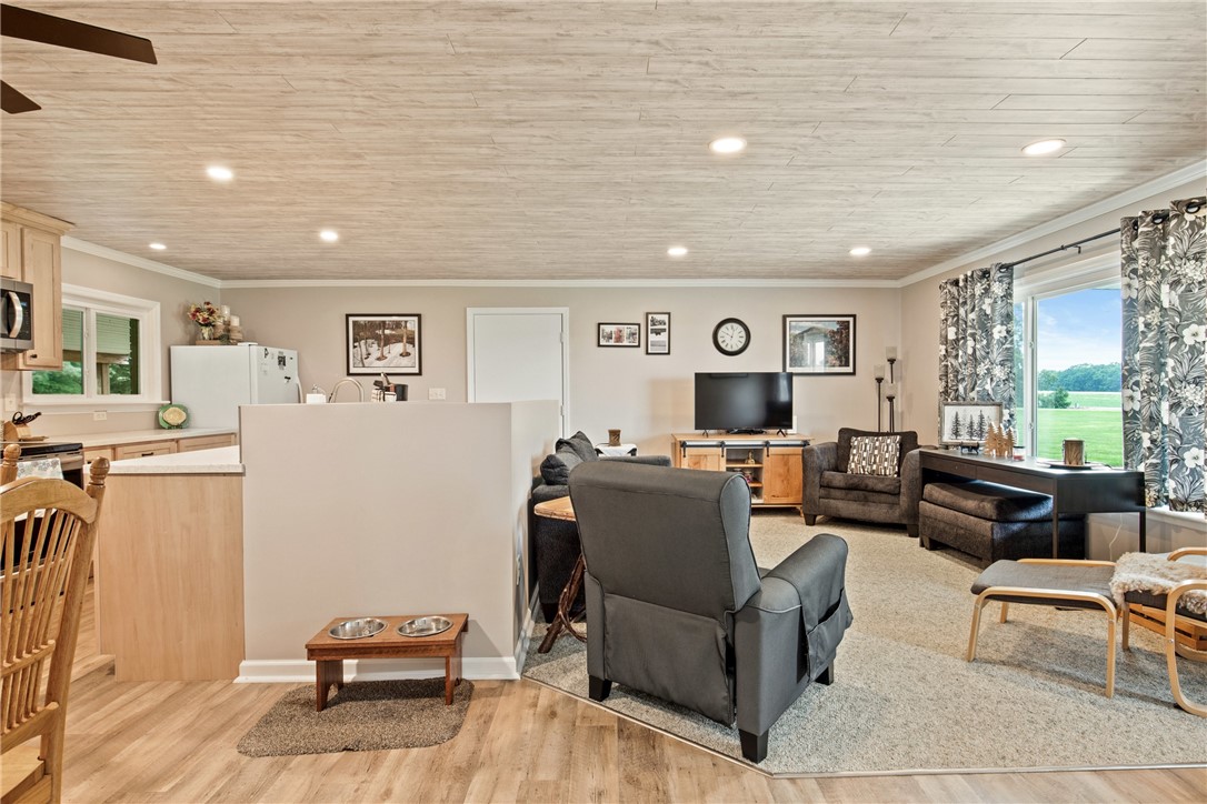 Upper Turkeyfoot Twp, Pennsylvania 15551, United States, 3 Bedrooms Bedrooms, ,2 BathroomsBathrooms,Residential,Pending,186698