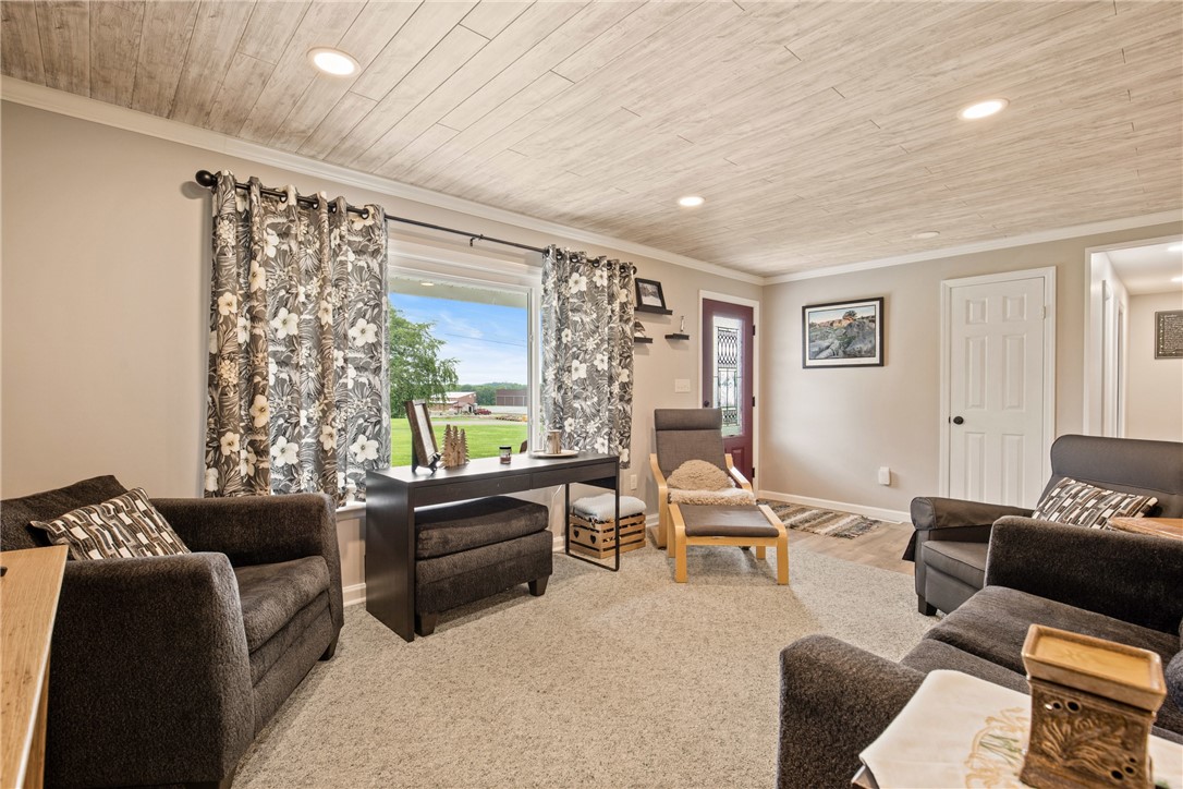 Upper Turkeyfoot Twp, Pennsylvania 15551, United States, 3 Bedrooms Bedrooms, ,2 BathroomsBathrooms,Residential,Pending,186698