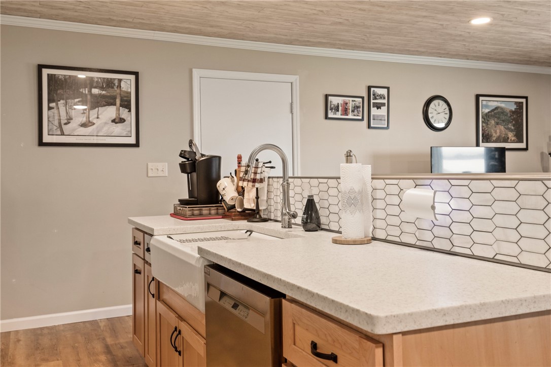 Upper Turkeyfoot Twp, Pennsylvania 15551, United States, 3 Bedrooms Bedrooms, ,2 BathroomsBathrooms,Residential,Pending,186698