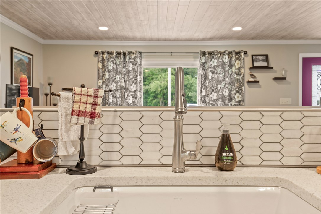 Upper Turkeyfoot Twp, Pennsylvania 15551, United States, 3 Bedrooms Bedrooms, ,2 BathroomsBathrooms,Residential,Pending,186698