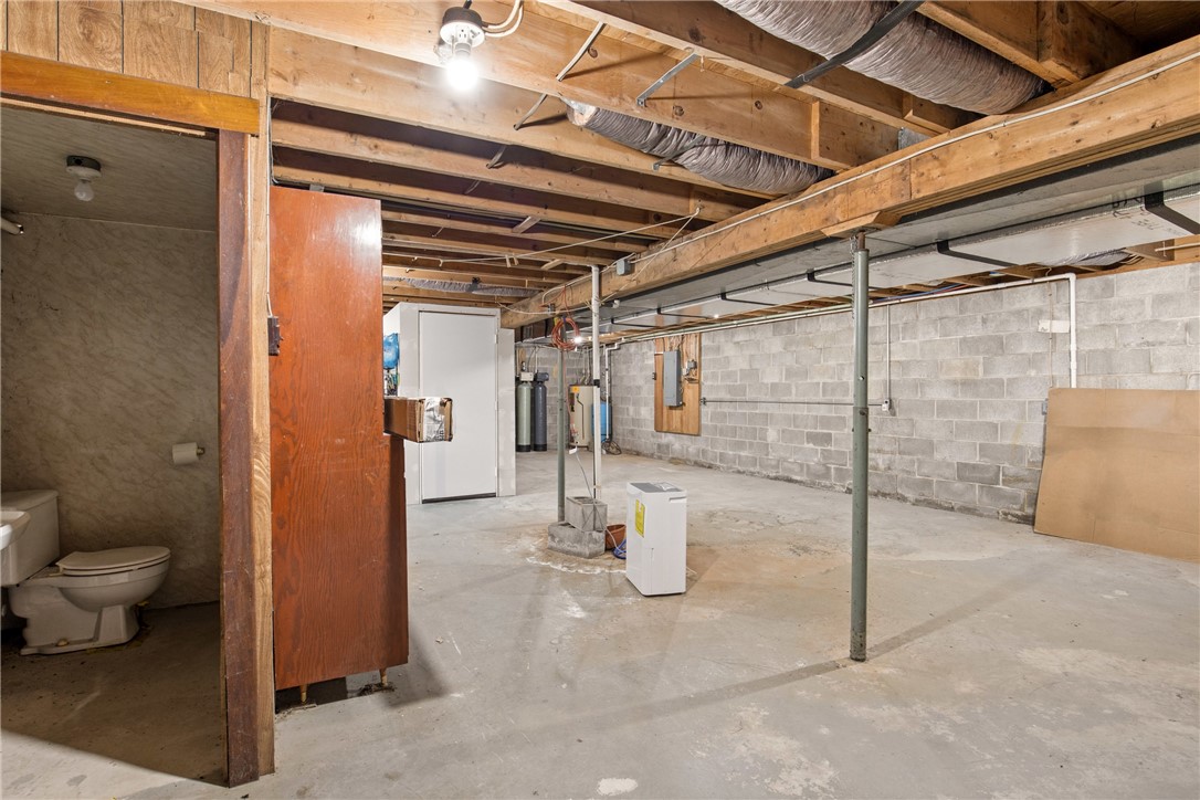 Upper Turkeyfoot Twp, Pennsylvania 15551, United States, 3 Bedrooms Bedrooms, ,2 BathroomsBathrooms,Residential,Pending,186698