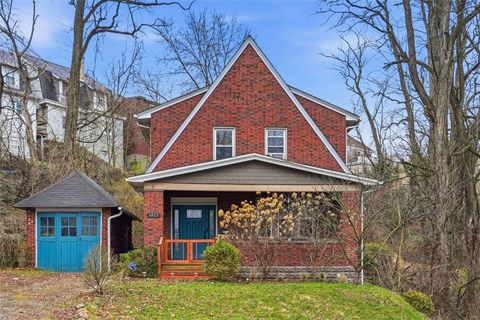 Photo of 1017 Coast Ave, Pittsburgh, PA 15216 (MLS # 1743316)