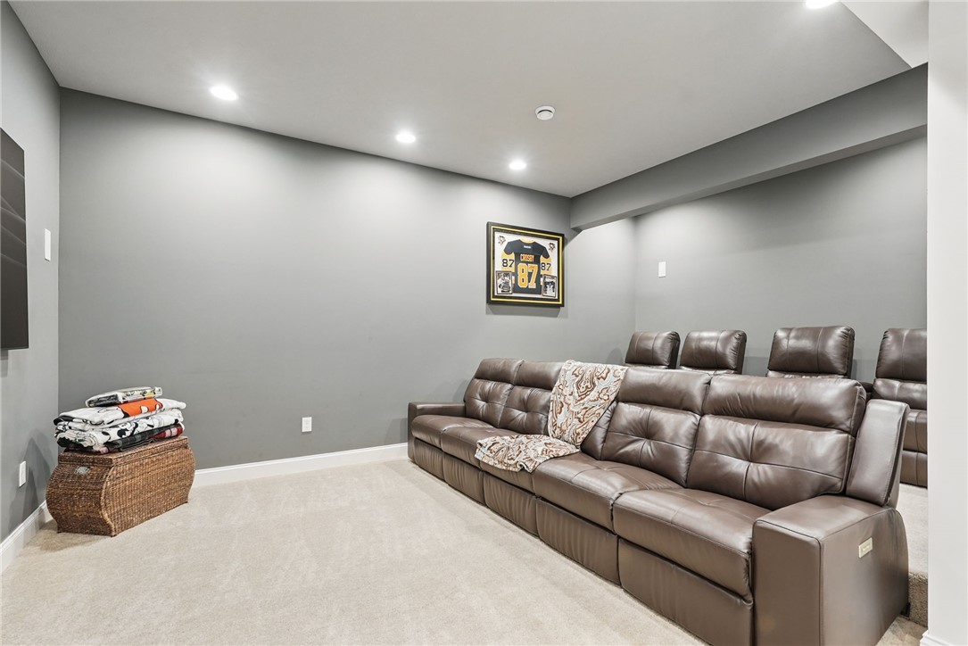 Cranberry Twp, Pennsylvania 16066, United States, 6 Bedrooms Bedrooms, ,6 BathroomsBathrooms,Residential,Active,116284